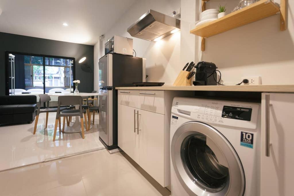 S2 Silom Large Room 4-6 Guests Full Kitchen Wifi 曼谷 外观 照片